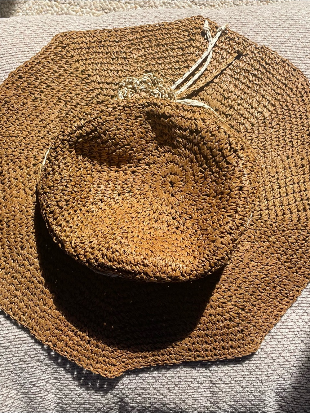 Brown Woven Sun Hat with Cream Flower Accent - Picture 4 of 6